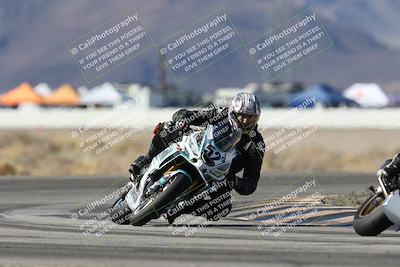 media/Dec-07-2025-CVMA (Sun) [[3e7d2de5dc]]/Race 7-Formula Lightweight Twins Shootout/